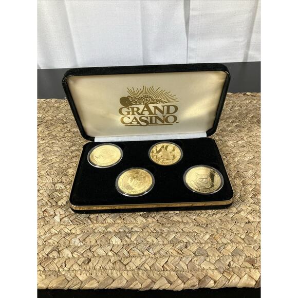 GRAND‎ CASINO 1997 WILDLIFE SERIES III 4 COIN COLLECTOR SET - Picture 1 of 6